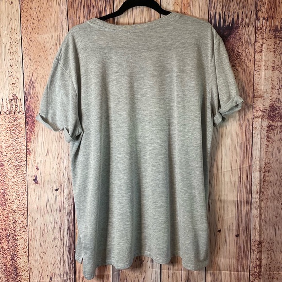 Gray Short Sleeve MTV Plus Size Tee Shirt 3X Pink Sequin Design - Picture 3 of 8